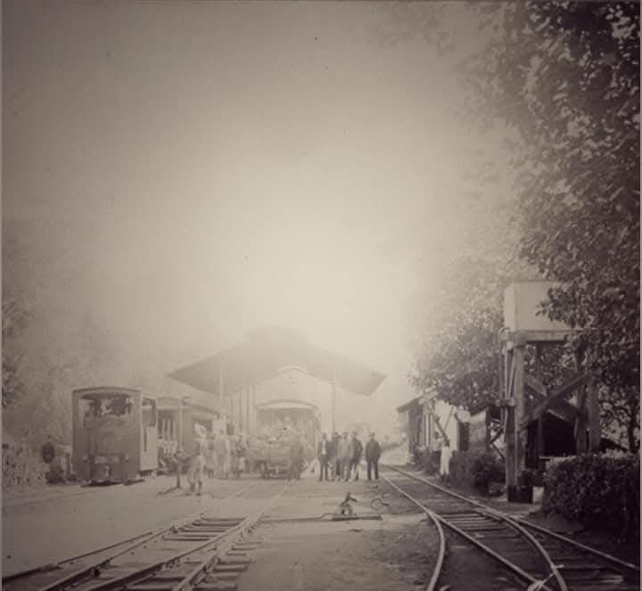 BUKTI KEJAYAAAN: Halte Stasiun Trem Karangpilang Surabaya tahun 1906-1908.
