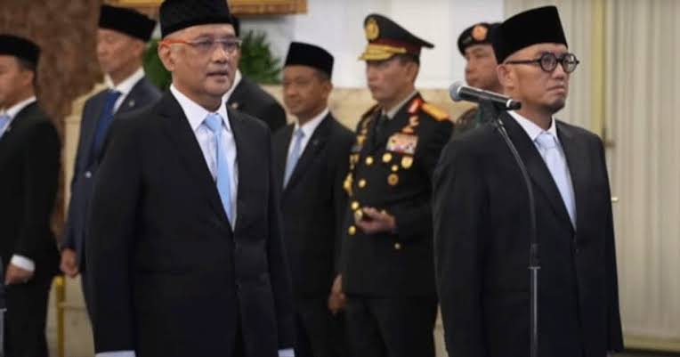 Mochammad Irfan Yusuf resmi dilantik sebagai Menteri Haji dan Umroh, menandai hadirnya kementerian baru untuk pelayanan ibadah lebih optimal.