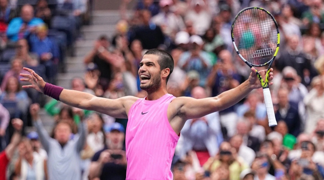 Carlos Alcaraz meraih gelar US Open keduanya sekaligus menambah koleksi trofi Grand Slam menjadi enam.