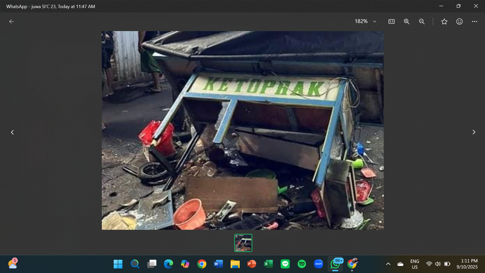 Gerobak ketoprak jadi korban. Viral di Depok, seorang pembeli ngamuk gara-gara ditagih kekurangan bayar.
