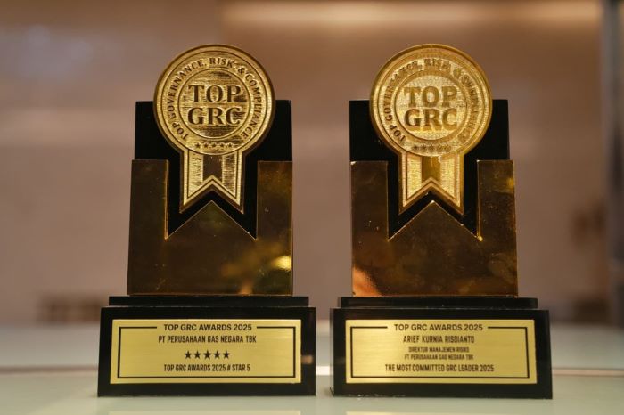 PENGHARGAAN: PGN Raih TOP GRC Award 2025 dan The Most Committed GRC Leader 2025.