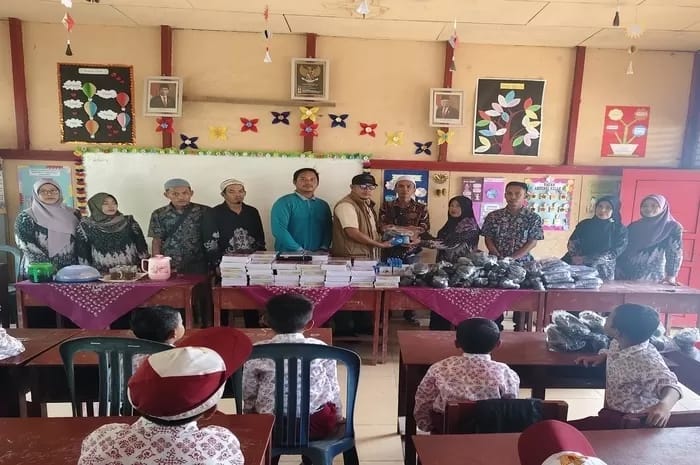 Penyaluran bantuan PIP untuk KPM