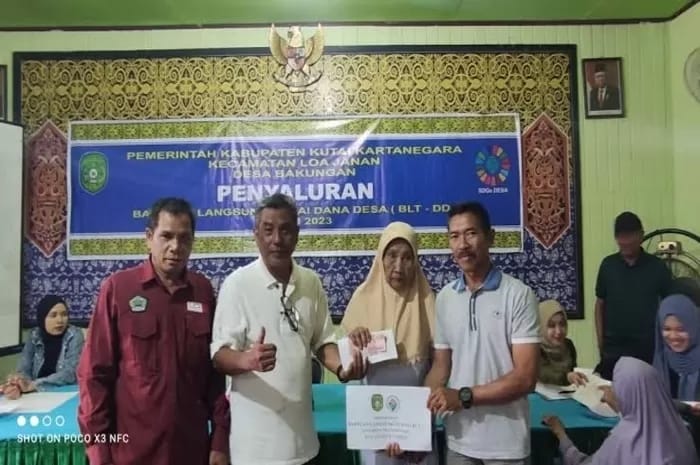 Bansos Tahap 3 resmi cair! Mulai PKH, BPNT, hingga tambahan Rp 400 ribu per keluarga disalurkan lewat bank Himbara.