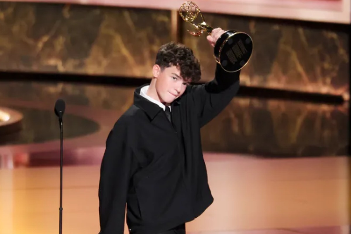 Owen Cooper, aktor 15 tahun asal Inggris, memenangkan Emmy Awards 2025 untuk kategori Aktor Pendukung Terbaik lewat miniseri Adolescence.