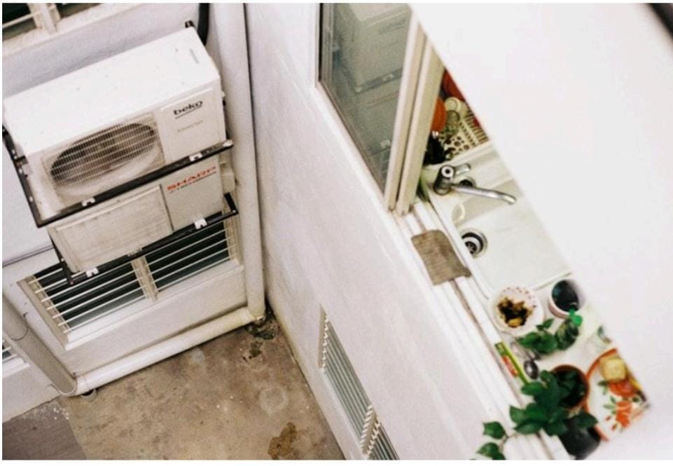 TIPS: Isolasi pipa AC yang tepat mampu menjaga Freon tetap stabil dan pendinginan bisa maksimal. (IST/RADAR SURABAYA)