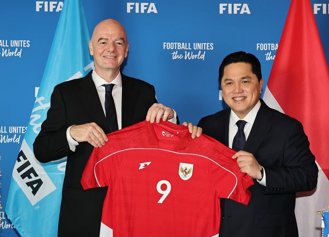 Presiden FIFA Gianni Infantino dan Erick Thohir.