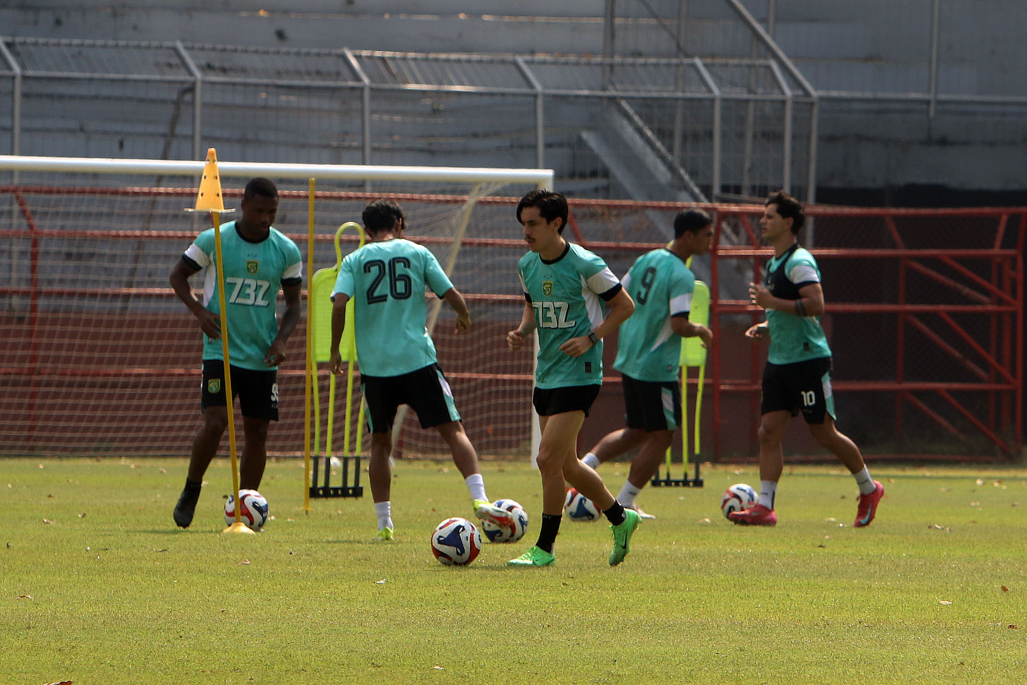 Francisco Rivera bisa tampil saat Persebaya menghadapi Dewa United Banten, Jumat nanti.