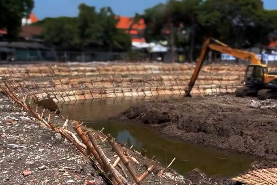 Pembangunan bozem untuk mengendalikan banjir di Surabaya. (IST)