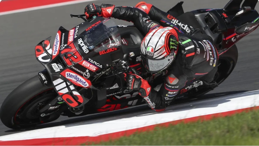 Marco Bezzecchi raih pole position di MotoGP Indonesia 2025.
