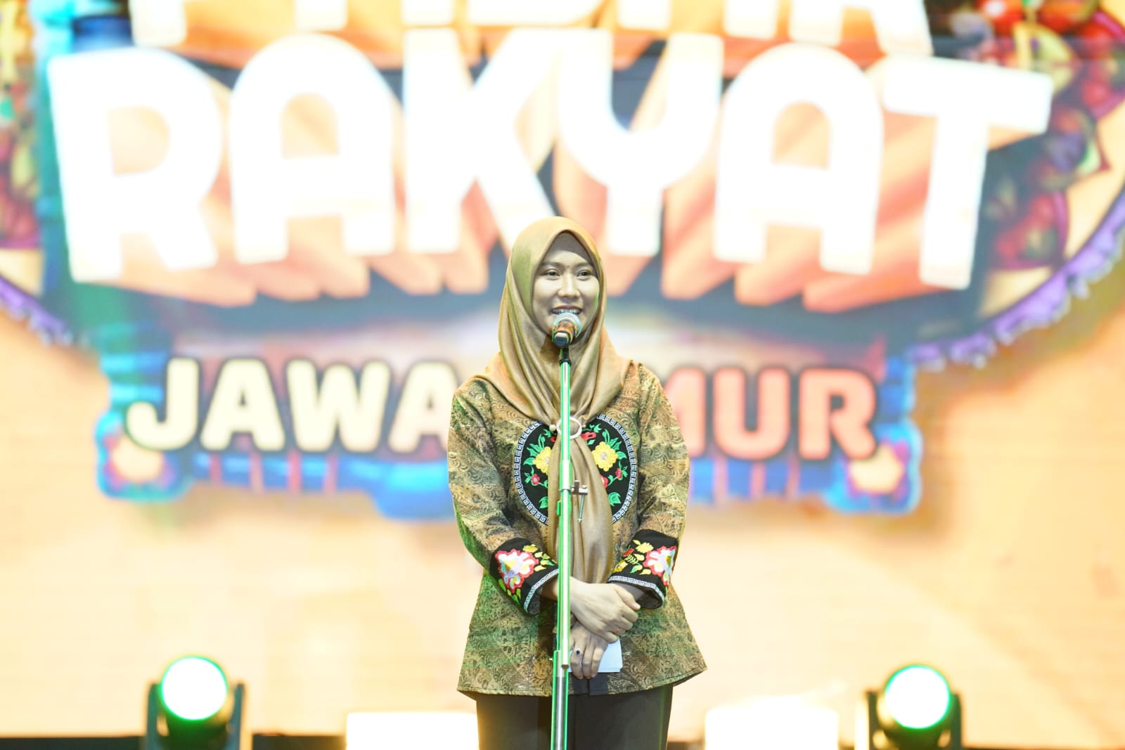 Wakil Ketua DPRD Provinsi Jawa Timur Sri Wahyuni