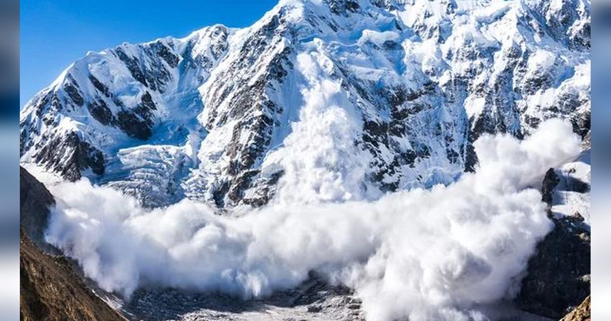 Ilustrasi badai salju di Everest.