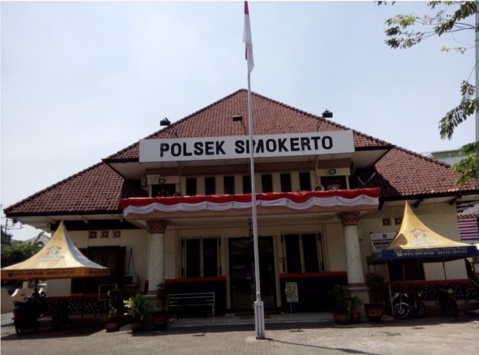 STRATEGIS: Kantor Mapolsek Simokerto berada di Jalan Kapasan No.192 Surabaya.