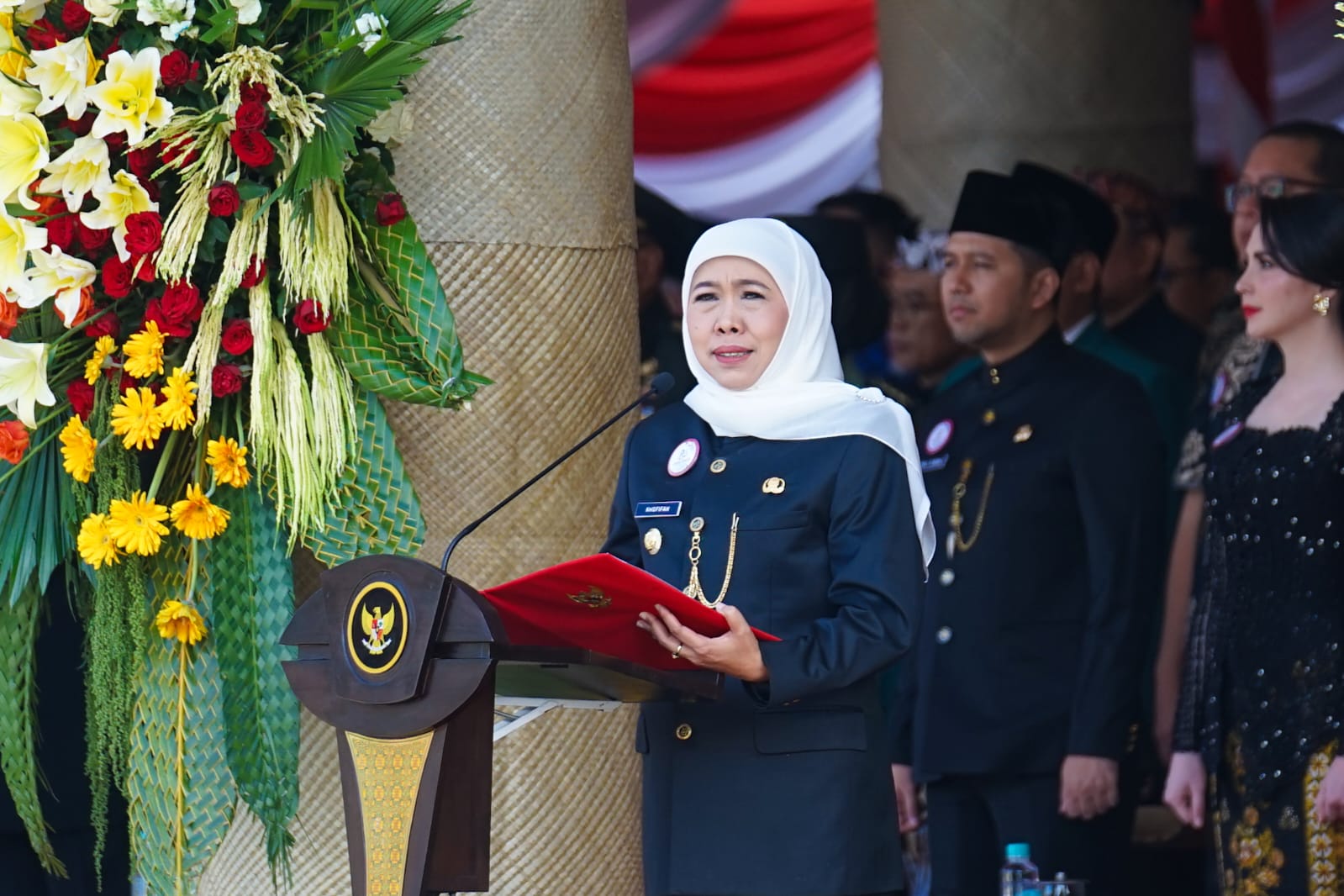 Gubernur Jawa Timur Khofifah Indar Parawansa memimpin upacara Hari Jadi ke-80 Provinsi Jawa Timur. (IST)