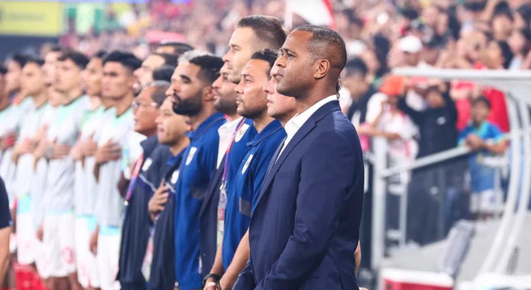 Patrick Kluivert dan staf kepelatihannya dianggap tidak layak.