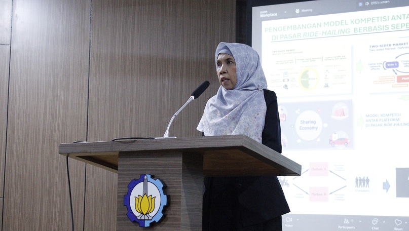 Dr. Dyah Herawatie, M.Si