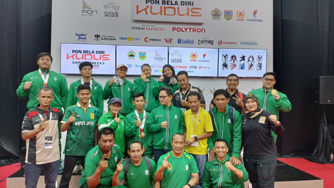 Skuad Gulat Jawa Timur berjaya di ajang Pekan Olahraga Nasional Bela Diri 2025 Kudus.