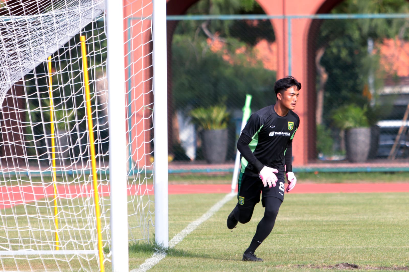 Ernando Ari Sutaryadi siap tampil lawan Persija Jakarta.