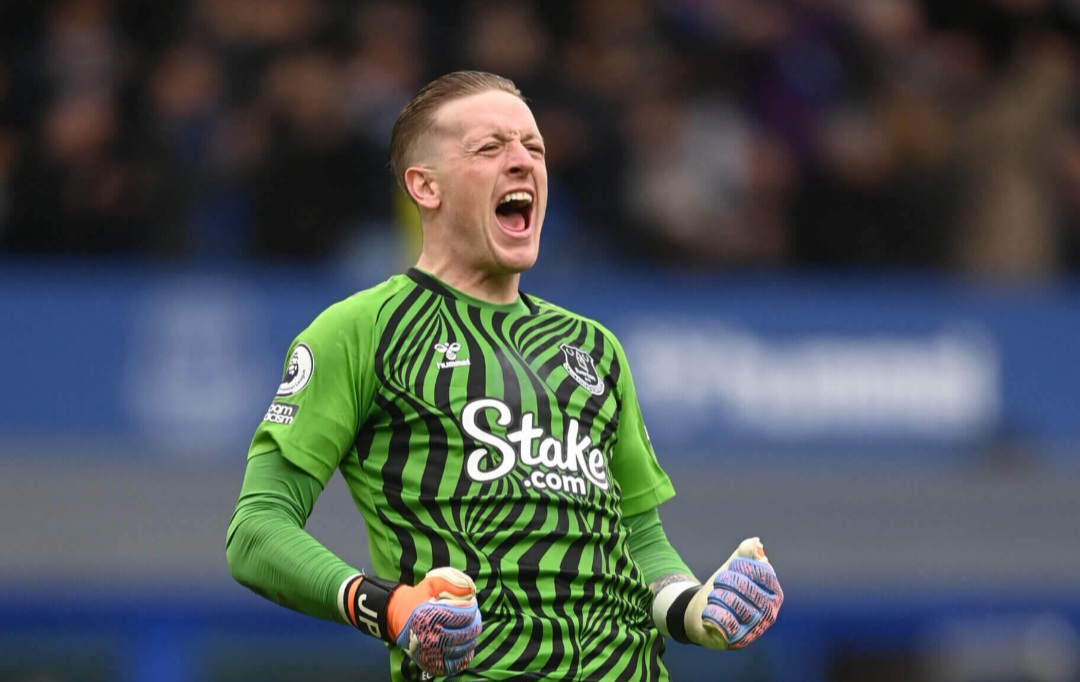 Jordan Pickford perpanjang kontrak bersama Everton.