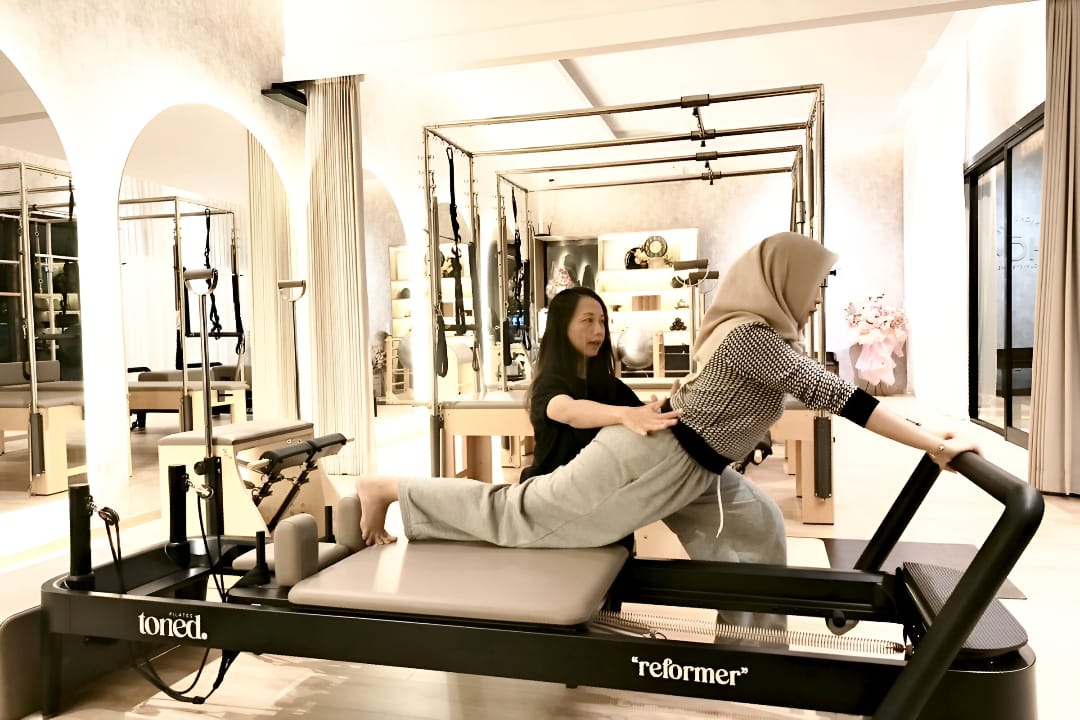 Bukan sekadar tren, pilates kini jadi gaya hidup sehat baru warga Surabaya.
