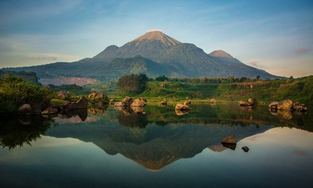 Ranu Manduro Terbentuk Dari Bekas Galian Tambang.