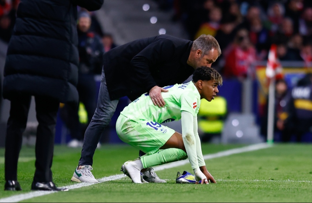 Hansi Flick dsn Lamine Yamal.