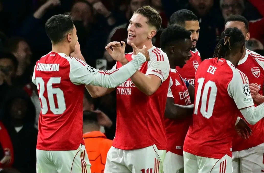 Viktor Gyokeres (tengah) jadi bintang kemenangan Arsenal.