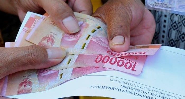 Bansos Oktober 2025 cair Cek nama dan NIK kamu agar tak terlewat bantuan.