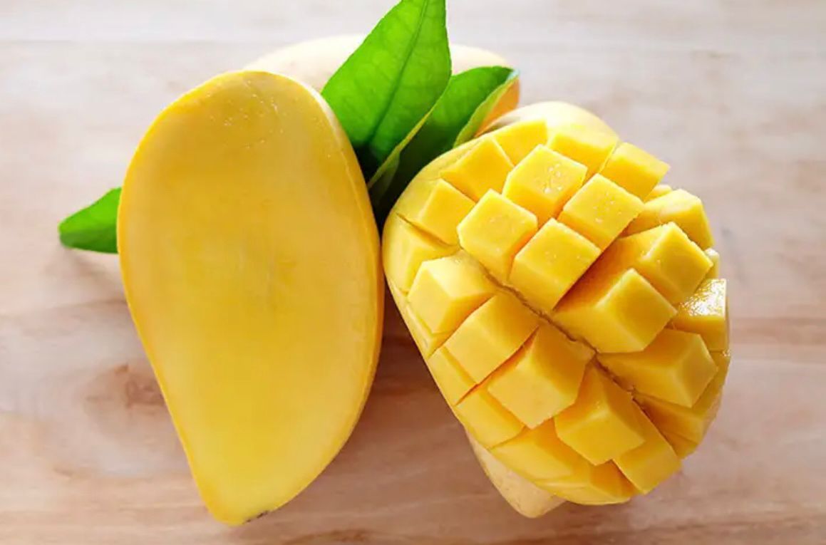 Konsumsi mangga dengan bijak untuk jaga kesehatan tubuh.