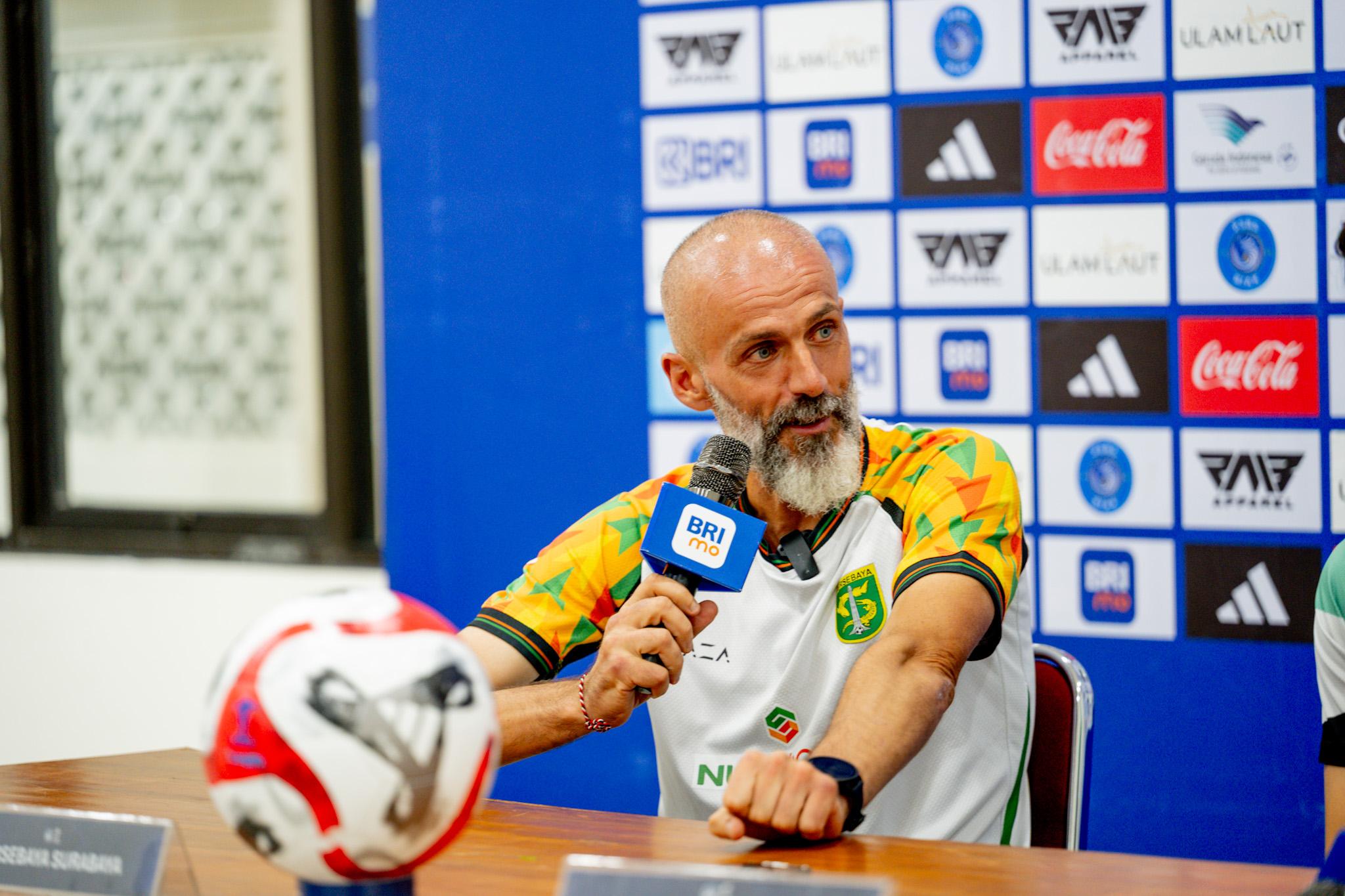 Pelatih Persebaya Eduardo Perez Moran