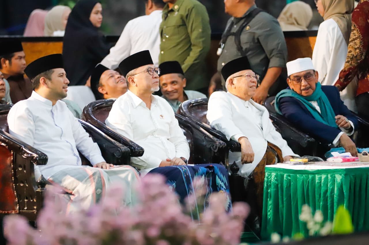 Wagub Jawa Timur Emil Dardak menghadiri peringatan 200 tahun Ponpes Bahrul Ulum Jombang. (IST)