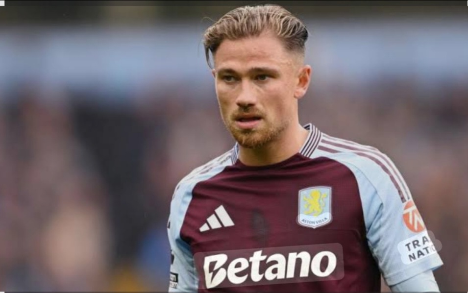 Matty Cash jadi bintang kemenangan Aston Villa atas Manchester City.