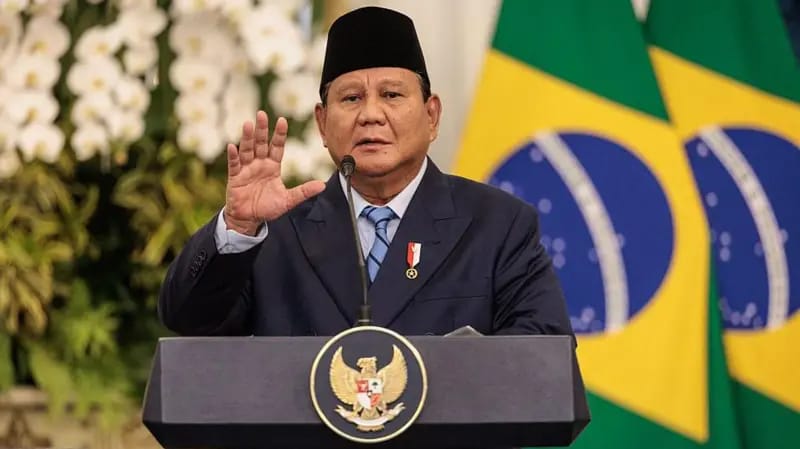 Presiden Prabowo dalam pertemuan bilateral dengan Presiden Brazil, Luiz In&aacute;cio Lula da Silva.