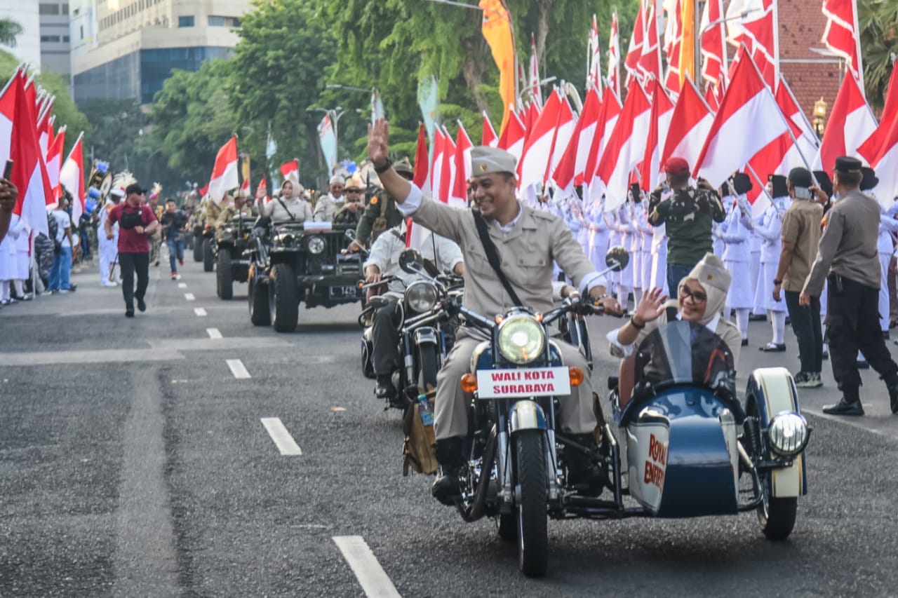 Atraksi Parade Surabaya Juang tahun 2024 lalu.