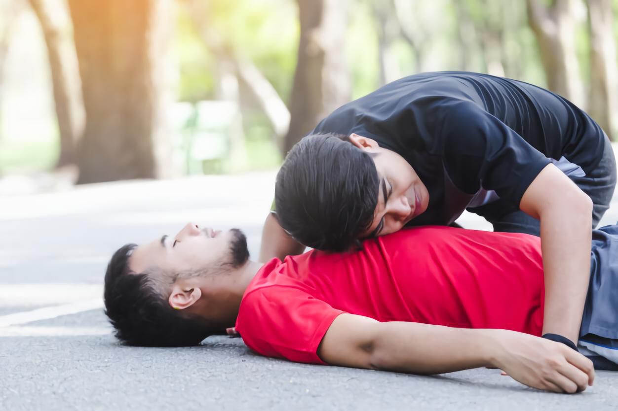 Olahraga penting untuk jantung, tapi perlu dilakukan dengan cara yang aman.