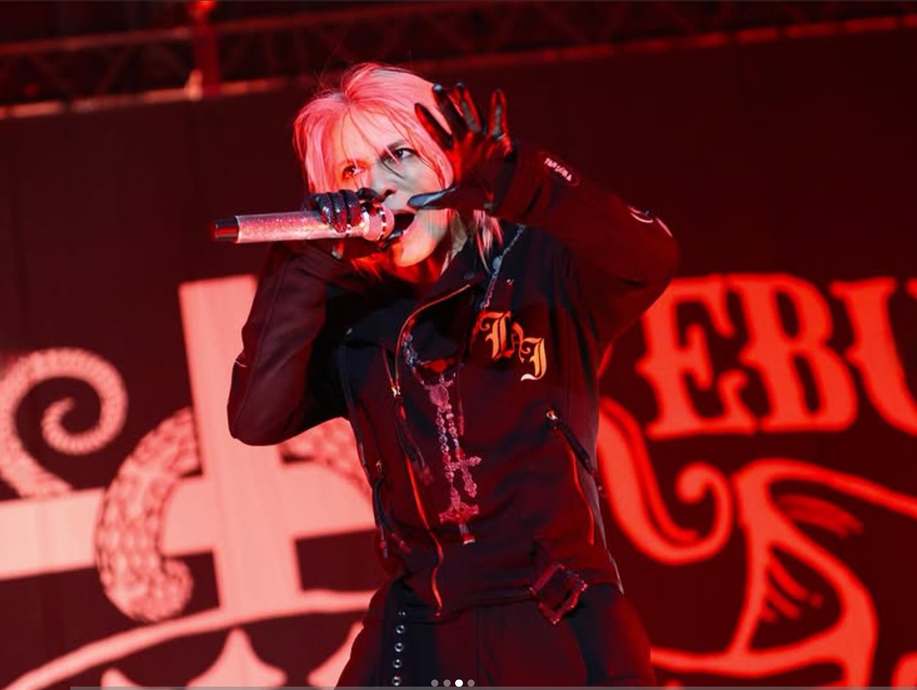 DINANTIKAN: Hyde terakhir kali konser di Indonesia adalah pada 2012 bersama L&rsquo;Arc-en-Ciel.