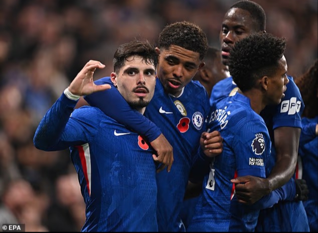 Chelsea menang 3-0 atas Wolves saat Pedro Neto mencetak gol ketiga di babak kedua yang luar biasa.