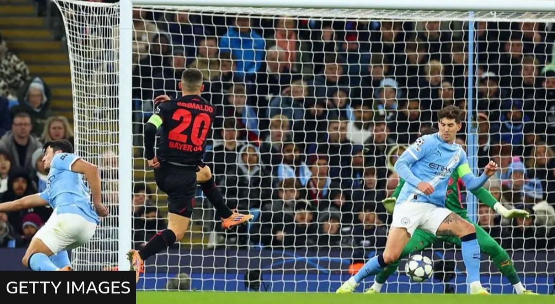 Alejandro Grimaldo cetak gol kedelapannya untuk Leverkusen musim ini.