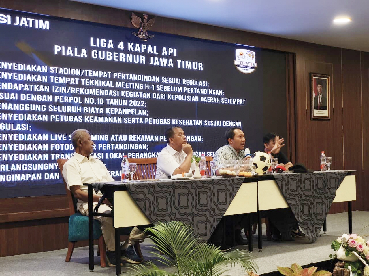 Manajer meeting Liga 4 Piala Gubernur PSSI Jatim.