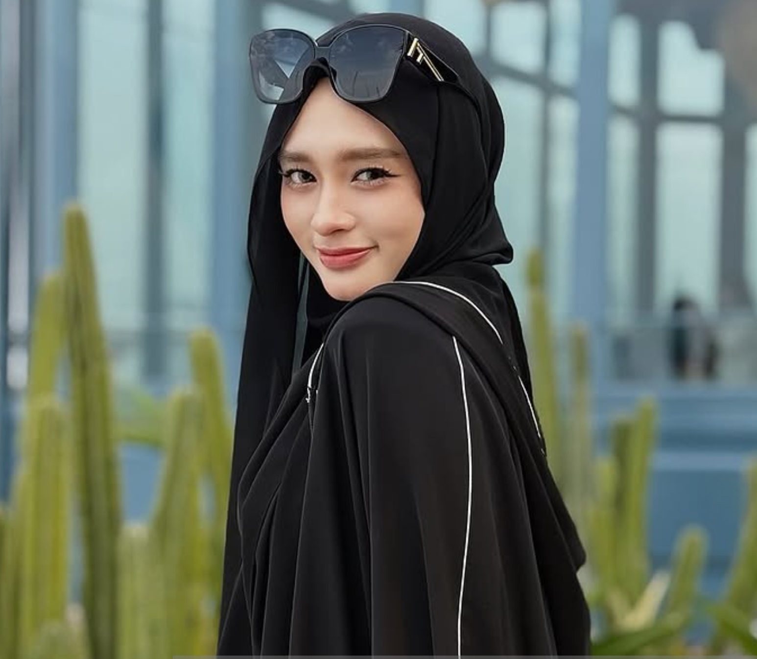 Inara Rusli melaporkan Insanul Fahmi atas dugaan penipuan statusnya.