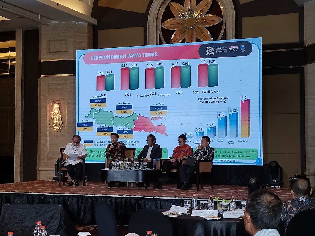 GAYENG: Round Table Discussion itu bertajuk &ldquo;Peta Baru Ekonomi Pasca Reformasi BUMN: Jawa Timur Dapat Apa?&rdquo;, digelar oleh Nagara Institute bersama Akbar Faizal Uncensored di Surabaya, Selasa (2/12).