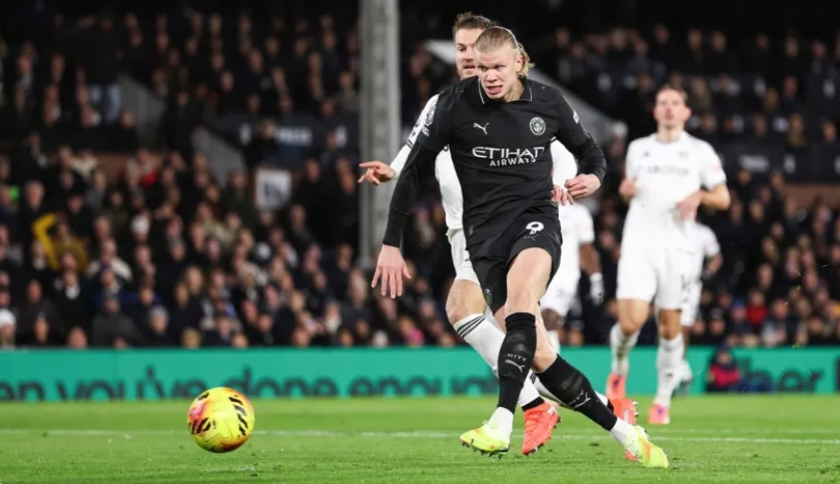 Erling Haaland torehkan rekor gol di Liga Inggris.