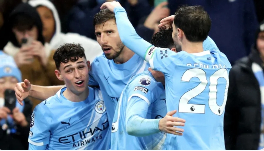 Manchester city pesta gol di gawang Sunderland.