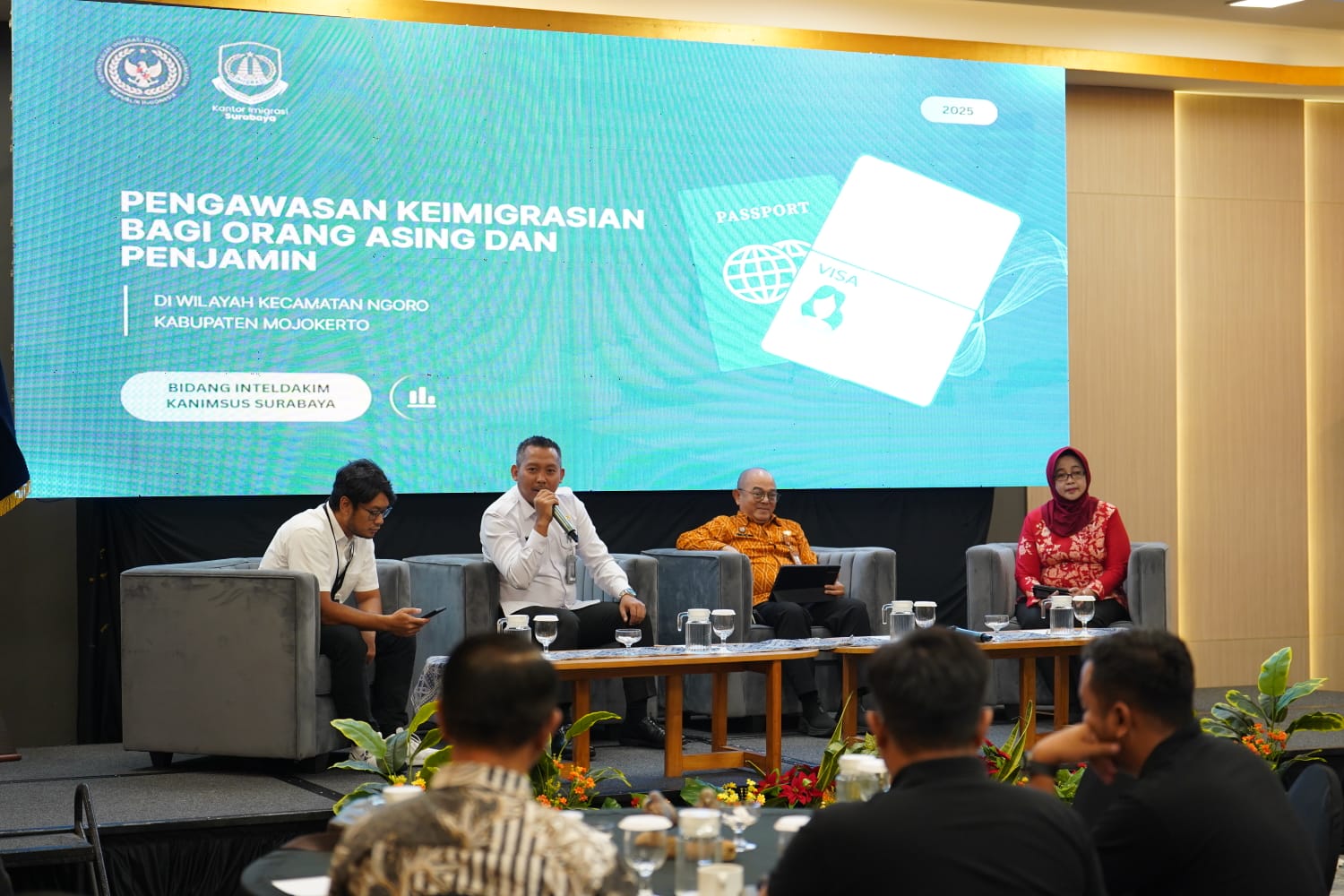 INOVATIF: Kepala Bidang Intelijen dan Penindakan Keimigrasian, Dodi Gunawan Ciptadi saat memberikan penjelasan.