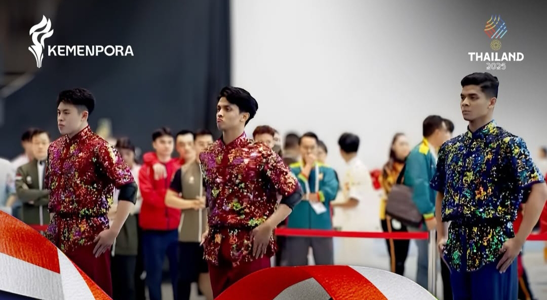 Trio Ahmad Ghozali Fuaiz, Ahmad Ghifari Fuaiz, dan Terrence Tjahyadi sumbang emas untuk Indonesia.