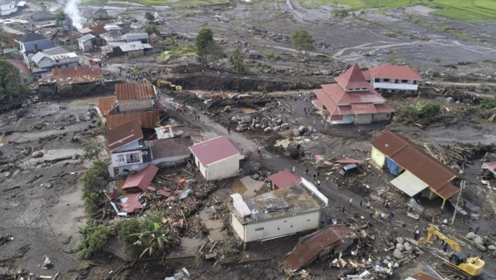 Pemerintah menyiapkan Rp 60 triliun dari APBN 2026 untuk pemulihan bencana banjir dan longsor di Aceh, Sumut, dan Sumbar.