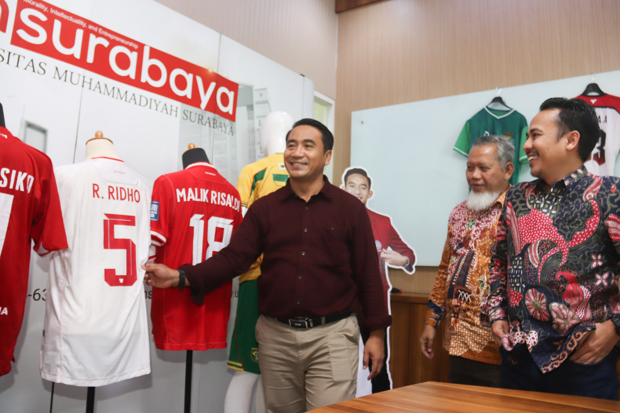 Rektor Universitas Muhammadiyah Surabaya (UMSURA), Mundakir.