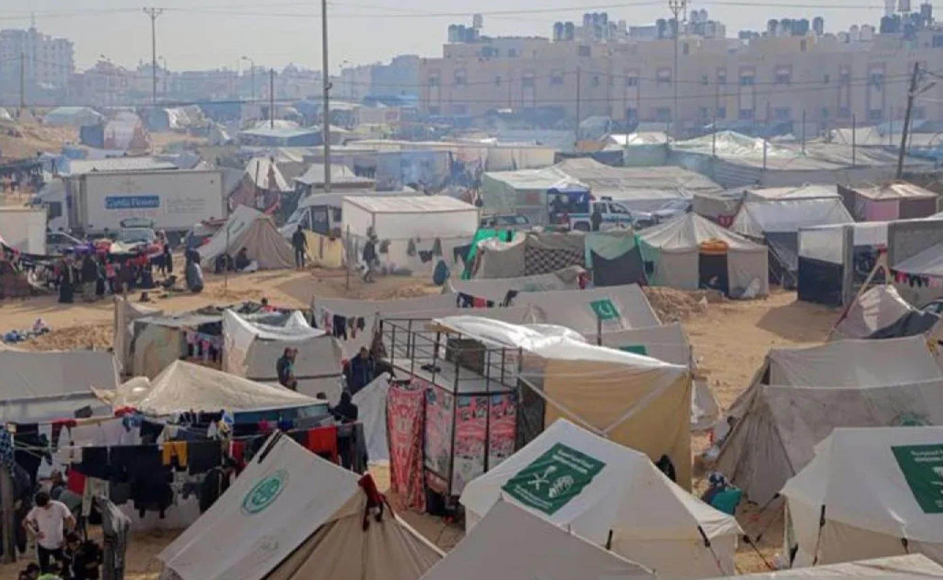Tenda-tenda pengunsi di kawasan Gaza.
