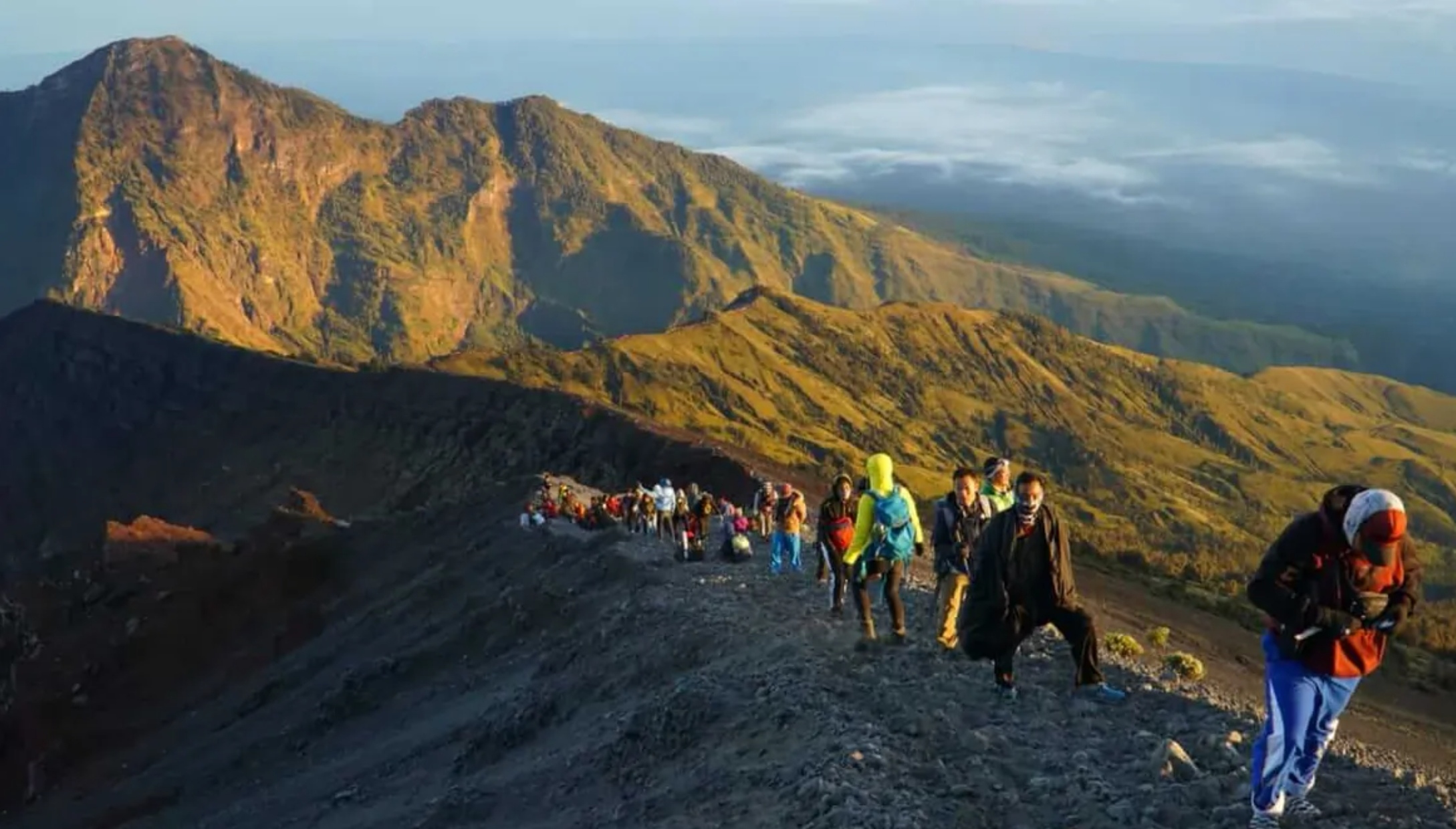 Jalur pendakian Gunung Rinjani akan ditutup mulai 31 Desember 2025 hingga April 2026.