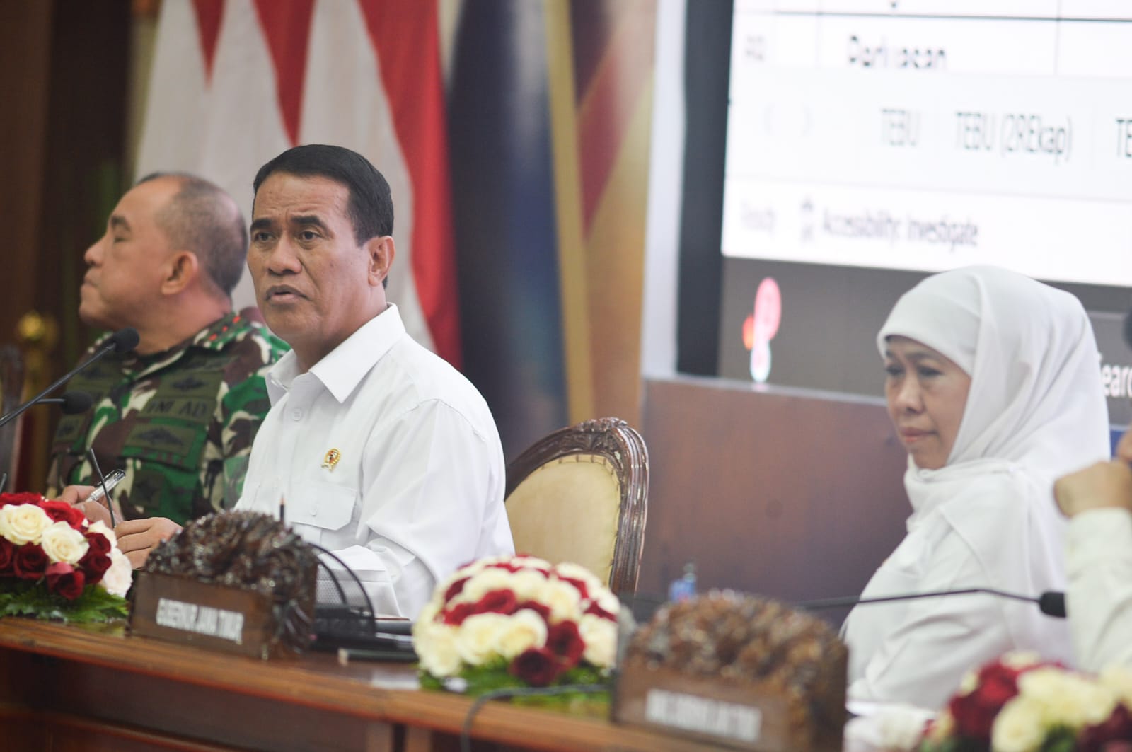 TEGAS: Mentan Andi Arman Sulaiman targetkan stop impor gula putih pada 2026. Apresiasi sektor pertanian di Jatim.(IST/RADAR SURABAYA)