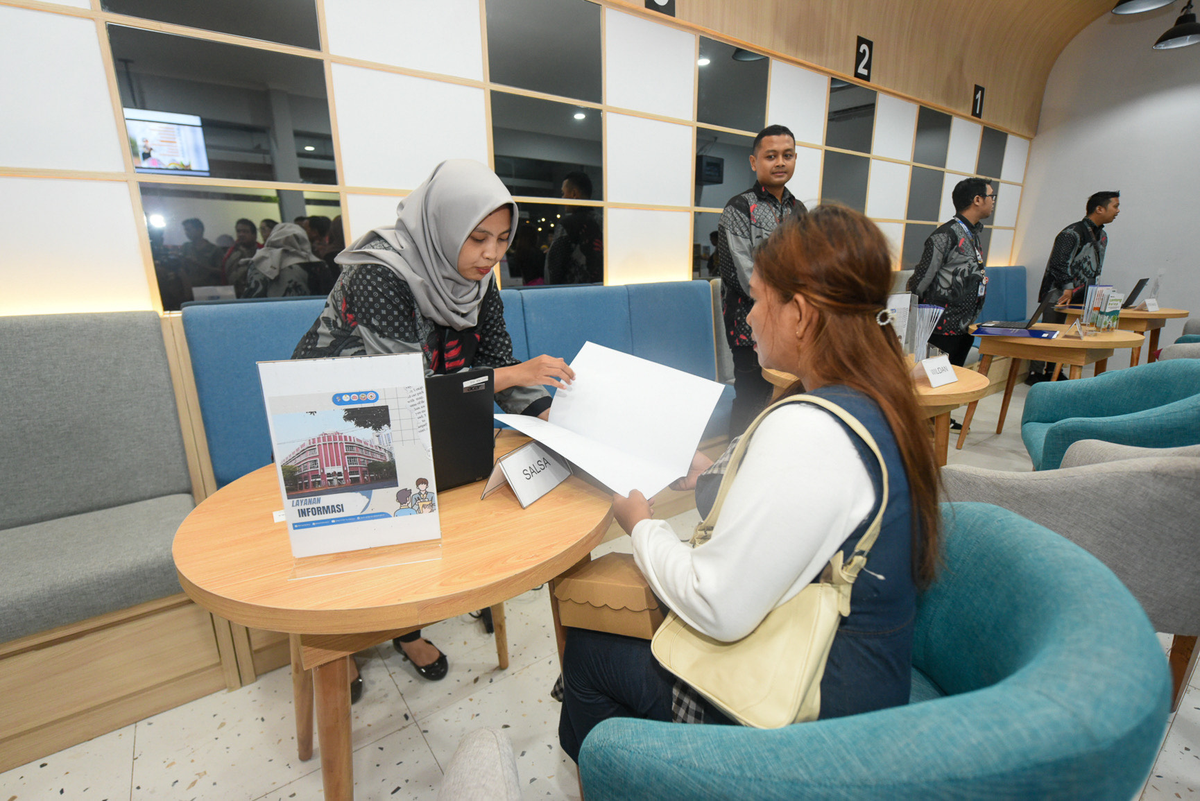 Pelayanan publik di Surabaya harus semakin profesional.
